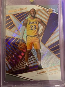 LeBron James 2018-19 Panini Revolution #40 Lakers g |1118 - Photo 1/2