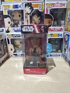 STAR WARS THE FORCE AWAKENS FINN BOBBLE HEAD AS NEW - Foto 1 di 1