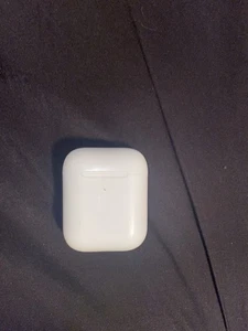 AirPods - Photo 1 sur 2