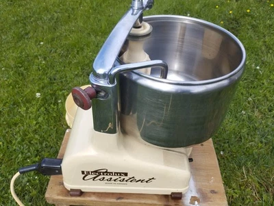 Mezclador Electrolux Assistant #4 1952 vintage muy raro en buen estado de funcionamiento. Foto 1 de 4