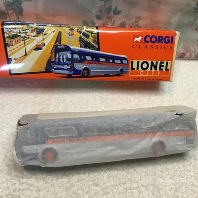 Corgi Classics 54302 GM 5301 Fishbowl Lionel City Transit New York Diecast 1:50 - Image 1 of 4