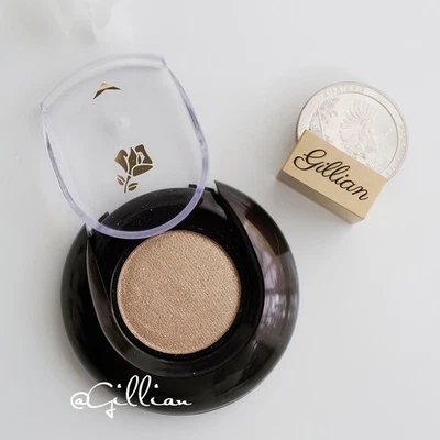 Sombra de ojos iluminadora de doble acabado LANCOME - DORADA - MINI - 1 g / 0,04 oz - NUEVA Foto 1 de 4