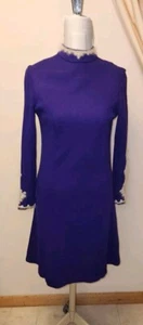 VESTIDO DE PUNTO MORADO GAY GIBSON AÑOS 60 DE COLECCIÓN*Detalles de Angora * Talla S (Medidas Dadas) - Imagen 1 de 9