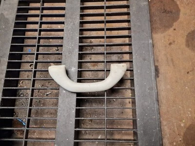 Seat Leon MK2 N/S Front Passenger Left Side Interior Roof Grab Handle - Image 1 of 4