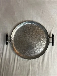 Vintage Everlast Hand Forged Aluminum Tray 11 1/2” Round With Wooden Handles - Picture 1 of 5