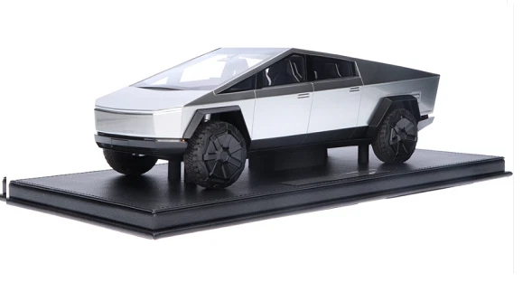 TOP MARQUES MODEL Tesla Cybertruck Silver 2022  1:18 TOP138A - Image 1 of 1