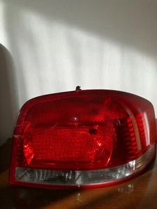 Audi a3 8p tre porte Faro posteriore lato destro CON PORTALAMPADA 2003-2008 - Foto 1 di 3