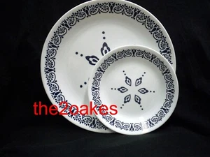 3 Corelle Florentia 10-1/4" Dinner Plates & 4 Bread Dessert 6-3/4" Plates Blue - Picture 1 of 2