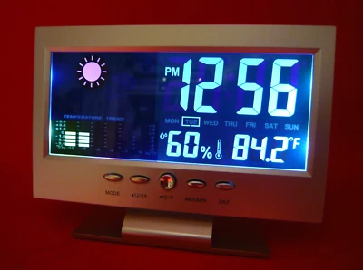 Electronic Alarm Clock/ digital Calendar. USB connectivity or batteries. - Image 1 of 4