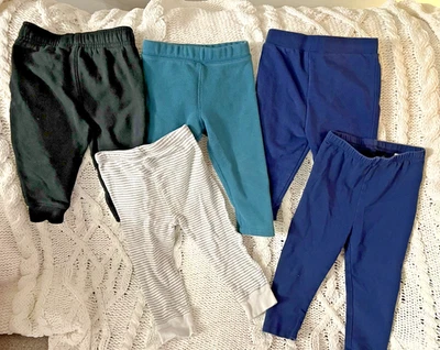 Lote de 5 pantalones talla 12-18 meses en muy buena condición Foto 1 de 4