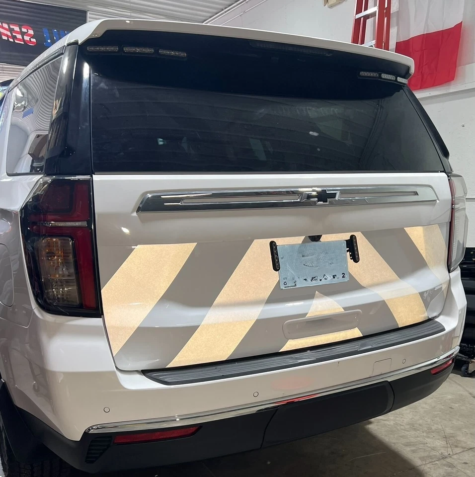 Panel de calcomanías reflectante Chevron 18”x64” rojo/negro/blanco - ORALITE PPV Tahoe Foto 1 de 4