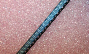 QTY (100) 100 Ohm 1/2W 1% 1210 PRECISION SMD CHIP RESISTORS CRCW1210-1000FP DALE - Picture 1 of 2