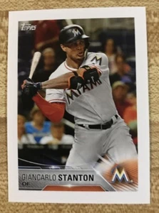 2018 Topps Giancarlo Stanton Sticker - Picture 1 of 2