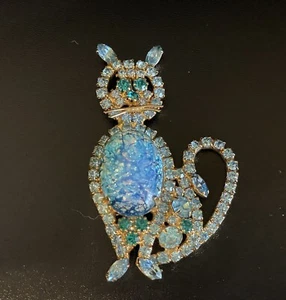 Atemberaubende Vintage Juliana D&E hellblau Cabochon Strass figurale Katze Brosche - Bild 1 von 4