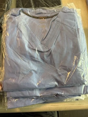 FORM by Cherokee Women's Curved Hemline V-Neck Scrub Top Ciel Small FreeShipping - Image 1 of 4