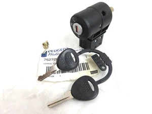 OEM Peugeot Scooter Speedfight I II 50 cc - Ignition Switch PN 752728 - Picture 1 of 3