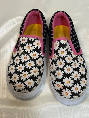 Zapatillas sin cordones Isaac Mizrahi Spirit Daisy para niñas talla 3 Foto 1 de 4