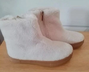 Kidpik Mädchen weiße Sherpa-Stiefeletten, Glitzersohlen Größe 13 UVP 35 £ - Bild 1 von 7