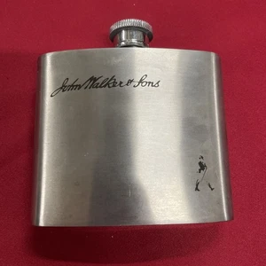 Frasco de acero inoxidable vintage Johnnie Walker & Sons Keep Walking - Imagen 1 de 8