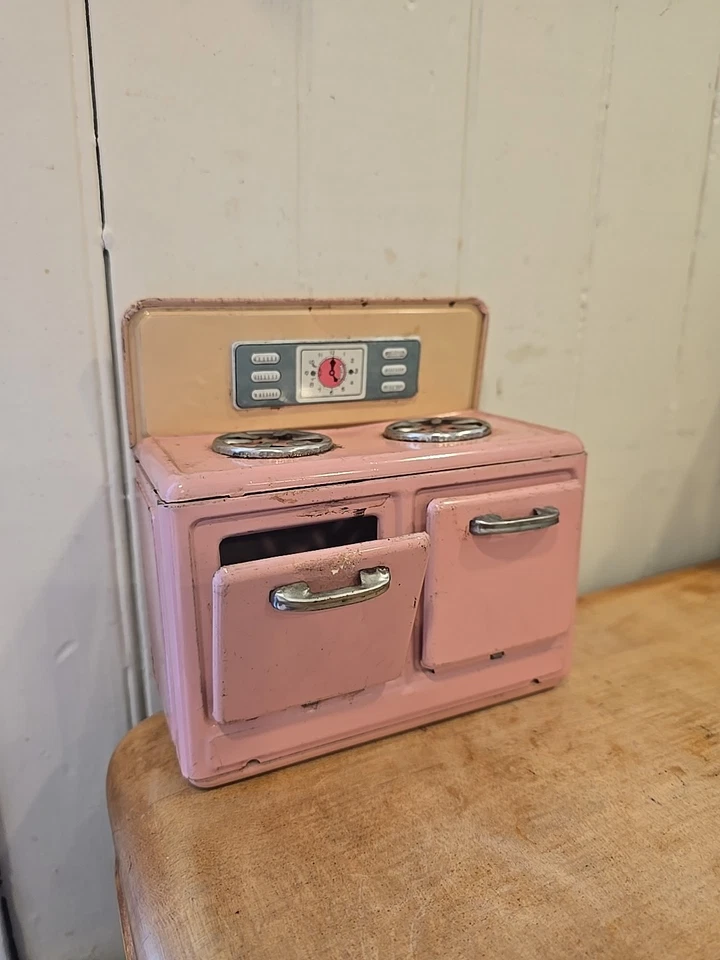 Vintage 6" Tin Toy Pink Dollhouse Kitchen Range Stove Oven Appliance W/Backing - Image 1 of 4
