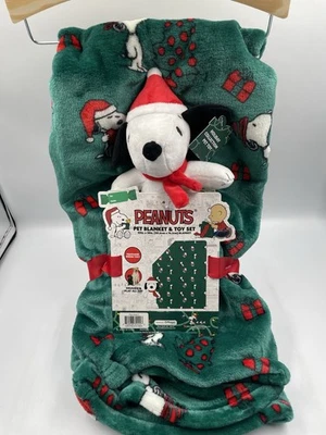 Peanuts Snoopy Pet Toy Squeaker & Plush Green 40x30 Blanket Set New With Tags - Image 1 of 4