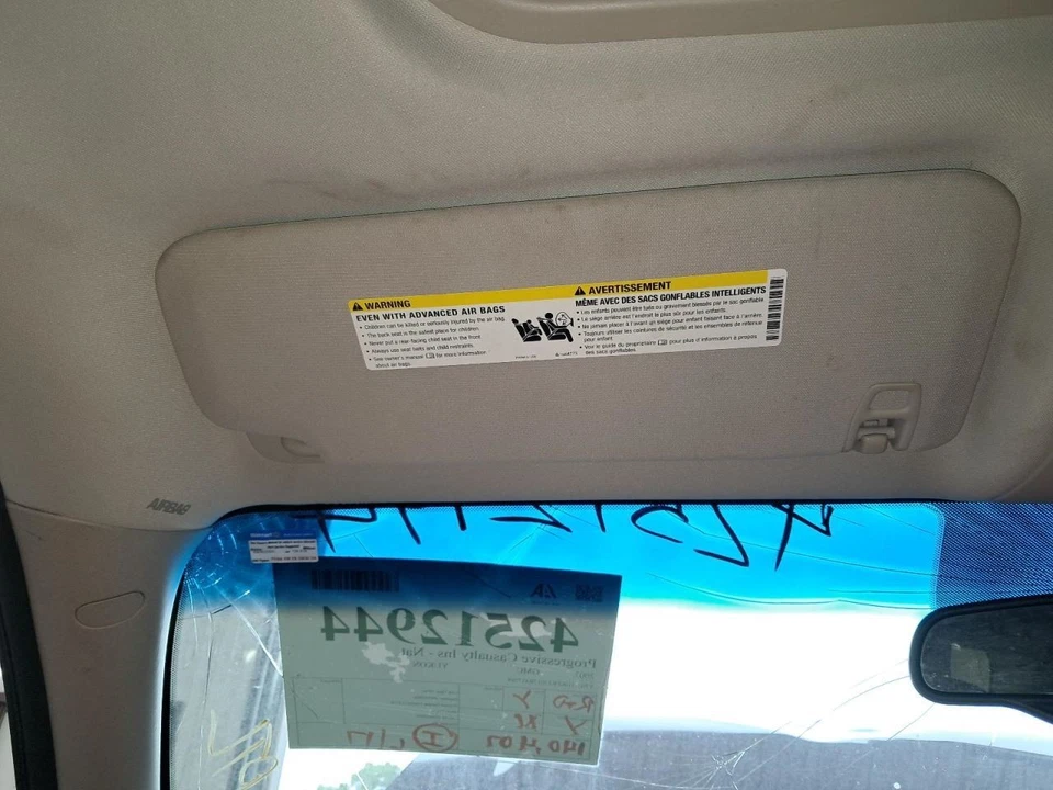 2007 GMC Yukon Driver Left Sun Visor Illuminated OEM Used 426485 - Изображение 1 из 4