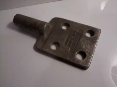 Burndy Hylug Compression Lug 4/0 STR 1/2" 4 Hole YCAB28-4N - Fast Shipping - Image 1 of 4