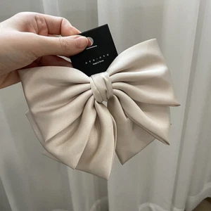 Elegant Bowband Hart Clip -Modus Einfaches massives Satin -Kiefer -Clip -Haar - Picture 1 of 16