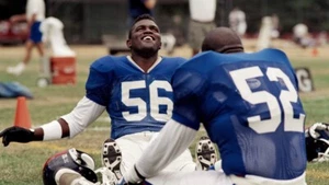 Lawrence Taylor NFL Football Player - 4x6 Glossy Printed Photo - Picture 1 of 1