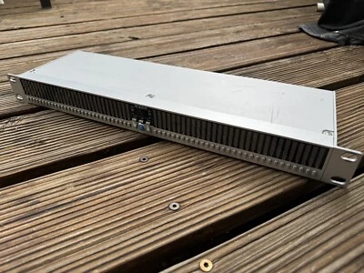 Alesis DEQ 230D DEQ230D 2ch. equalizer with real time analyzer RTA MIDI EQ RARE! - Image 1 of 4