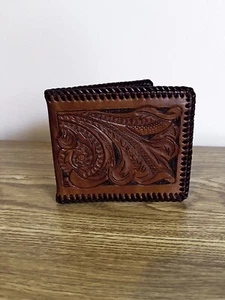 NEW Vintage 70s Pattern Hand Tooled Leather Wallet - Picture 1 of 7
