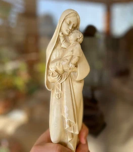 Vintage French Statue Mary and Jesus Child 20th-century Old Plaster chalkware ⭐ - Picture 1 of 13
