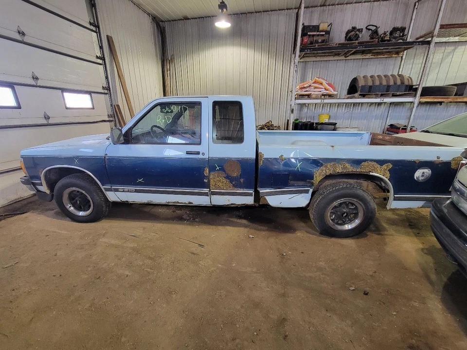 散热器芯支撑适用于 91-94 BLAZER S10/JIMMY S15 2068936 — 第 1/4 张图片