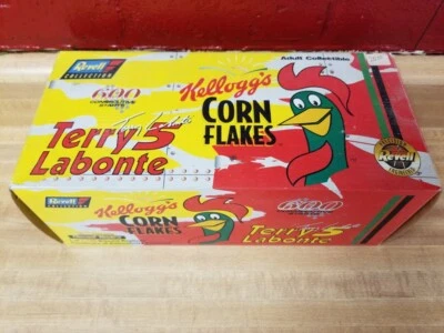 1998 Revell Terry Labonte #5 Kellogg's Corn Flakes Chevy Monte Carlo 1:18 Scale - Image 1 of 4