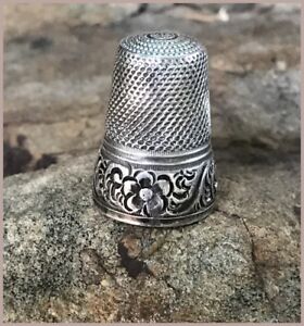 Vintage Sterling Silver French Thimble Ornate Flower Band