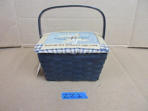 Boyds Bears Blue Wicker Picnic Basket Quilted Lid Friends Are Stitched With Love Cover