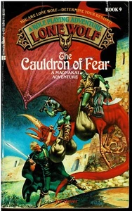 Joe Dever - Lone Wolf 9 - The Cauldron of Fear - US Edition - B+/B+/B+ - Foto 1 di 8