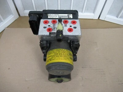 07-11 Lexus GS450H Anti Lock Brake ABS Pump Booster Module 44510-30260 - Image 1 of 4
