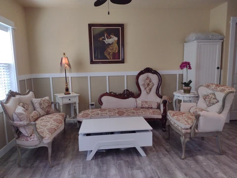 Beautiful Antique Recamier, Love-seat And Chair Cover