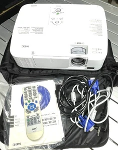 NEC M260X HDMI Professional Desktop Projektor Heimkino TV Video Game Beamer 765h - Bild 1 von 7