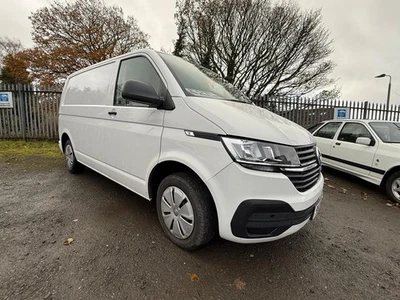 2022 Volkswagen VW Transporter Startline *** NO VAT*** - Image 1 of 4