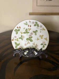Vintage Wedgwood Wild Strawberry Bone China Bread Plates 6" Set Of 4 (R 4406) - Picture 1 of 3