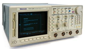 Tektronix TDS520C Oscilloscopio 500 MHz 2 Canali 1 GS/s Opt 1F - Imagen 1 de 9