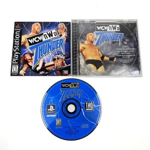 WCW/NWO Thunder Sony PlayStation 1 1999 Etiqueta Negra Completa con Tarjeta Reg PS1 - Imagen 1 de 3