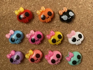 Set of 11 CUTE SKULLS bulletin board pushpins, thumbtacks, or magnets - Picture 1 of 11