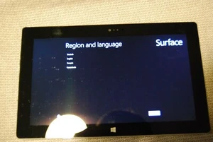 Surface 2 Tablet 64GB hard drive / 2gb ram - Picture 1 of 7