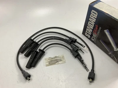 Conjunto de fios de vela de ignição Standard Motor Products 7454 - Imagem 1 de 4