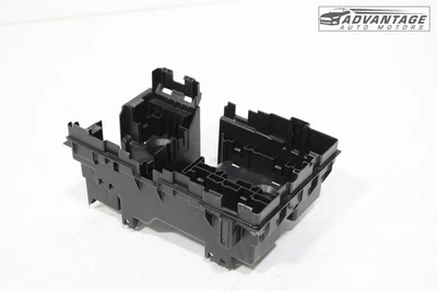 2020-2024 CHRYSLER VOYAGER FUSÍVEL JUNÇÃO RELÉ CAIXA MÓDULO UNIDADE SUPORTE FABRICANTE DE EQUIPAMENTO ORIGINAL - Imagem 1 de 4