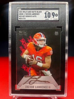 2021 wild card # MRHR-1 TREVOR LAWRENCE RC-AUTO. RED HOT ROOKIES 2/25 GR 10/9 - Image 1 of 4