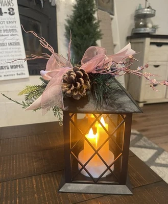 Linterna Decorativa Navidad Rosa con Encender Velas, Pilas  Foto 1 de 4